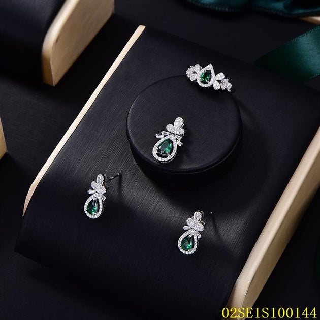 2023 New Stainless Steel PVD Plating Non Tarnish Small Gold Pendant Necklace Full Zircon Stone Smile